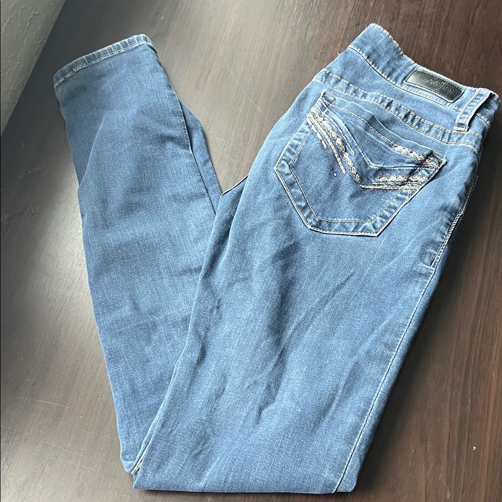 Daytrip Women's Blue Skinny Jeans size 27 long